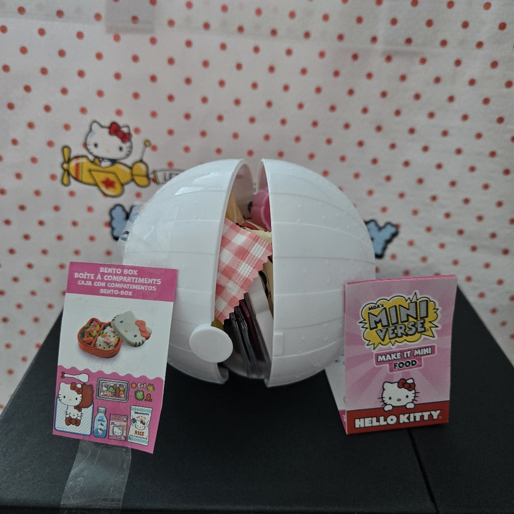 MGA's Mini Verse Make It Mini Food Hello Kitty - Bento Box